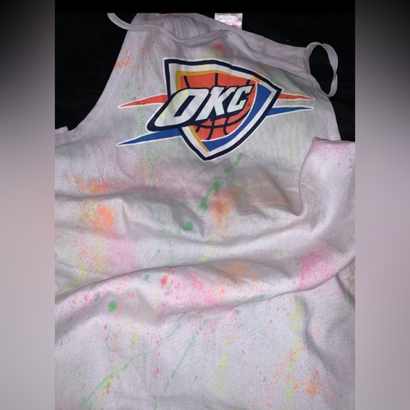 Tail Gating Since 1885 NBA Thunder White Spray Painted Apron One Size NWOT - Picture 2 of 5